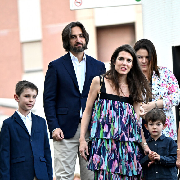 Le prince Albert II de Monaco, sa femme la princesse Charlene et leurs enfants, le prince héréditaire Jacques et la princesse Gabriella, accompagnés de Charlotte Casiraghi, de son fils Raphaël Elmaleh, de Dimittri Rassam, son mari et de leur fils Balthazar, entourés des membres du Conseil Municipal ont participé au traditionnel pique-nique des Monégasques " U Cavagnëtu " au parc Princesse Antoinette, à Monaco, le 9 septembre 2023.