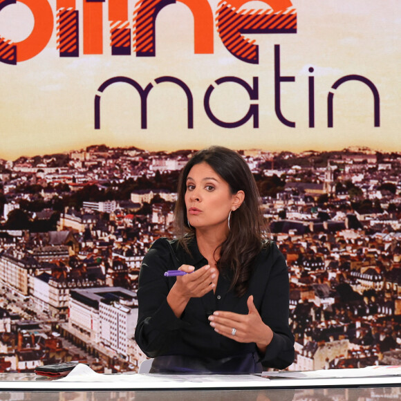 Notamment son attitude lors du lancement de sa matinale sur RMC
Apolline de Malherbe lors de la conférence de presse de rentrée BFM TV. - RMC du groupe Altice France à Paris, France, le 31 août 2023. © Coadic Guirec/Bestimage