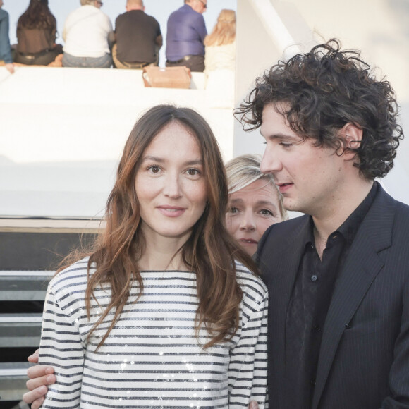 Exclusif - Anaïs Demoustier, Vincent Lacoste - Emission "C à vous" lors du 76ème Festival International du Film de Cannes le 22 mai 2023. © Jack Tribeca / Bestimage 