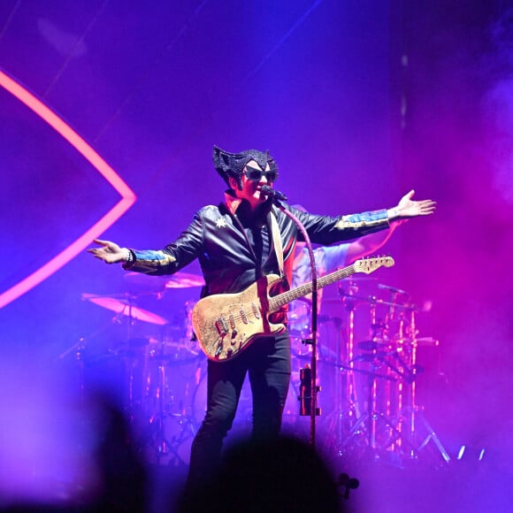 L'auteur-compositeur-interprète, multi-instrumentiste et guitariste français, Matthieu Chédid, dit M, en concert sur la scène Masséna durant le Nice Jazz Festival 2023. Le 21 juillet 2023. © Bruno Bebert / Bestimage