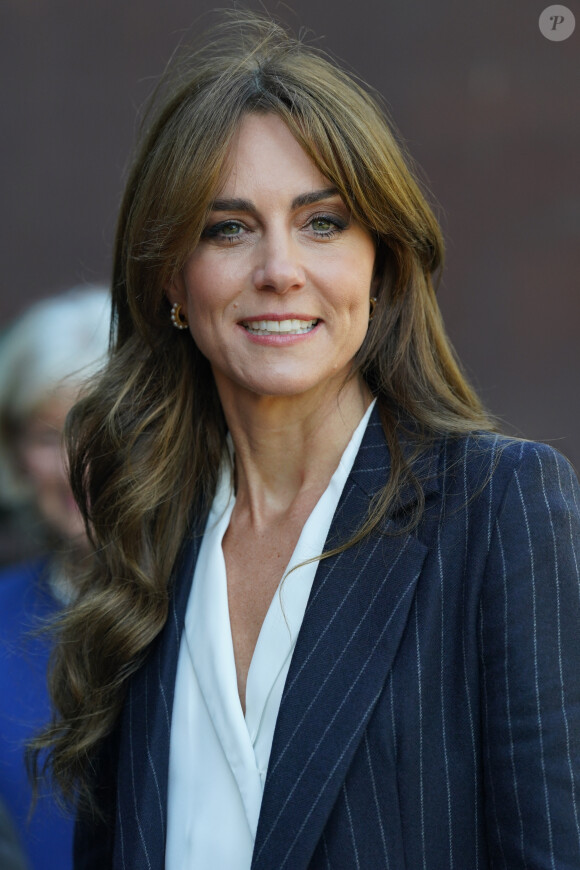 Le prince William, prince de Galles, et Catherine (Kate) Middleton, princesse de Galles, en visite au pavillon Grange à Cardiff, le 3 octobre 2023. L'objectif est de rencontrer des membres des aînés de Windrush Cymru, de Black History Cymru 365 et du Forum des jeunes des minorités ethniques du Pays de Galles, et entendre parler de la contribution de la génération Windrush à la Communauté galloise et découvrir comment les jeunes membres d'une minorité ethnique créent un changement positif au Pays de Galles. 