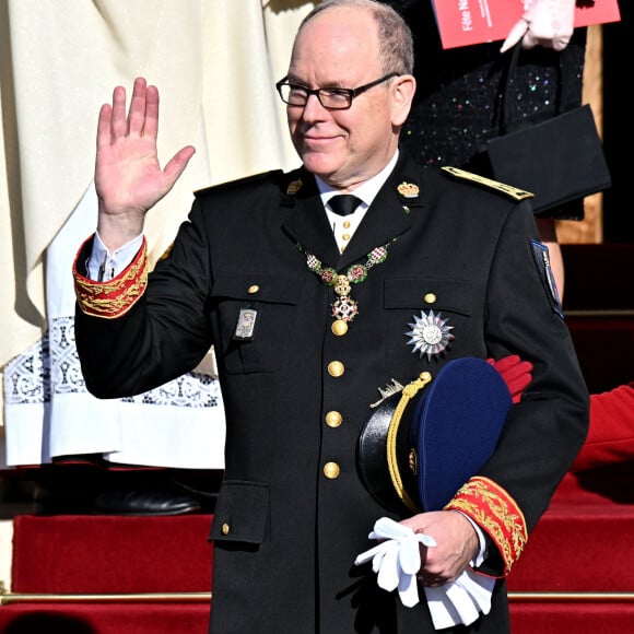 Le prince Albert II de Monaco - La famille princière de Monaco à la sortie de la cathédrale Notre-Dame Immaculée pour la messe solennelle d'action de grâce et un Te Deum, à l'occasion de la Fête Nationale de Monaco. Le 19 novembre 2023 © Dominique Jacovides-Bruno Bebert / Bestimage 