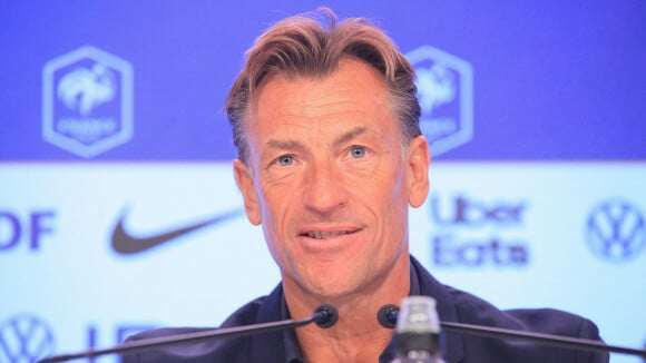 Gros sacrifice financier Hervé Renard, l'entraîneur des Bleues a divisé son salaire par 20 !