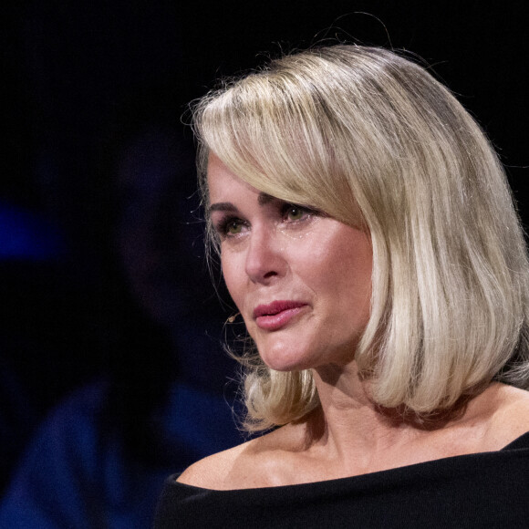 Exclusif - Laeticia Hallyday - Enregistrement de l'émission "La chanson secrète", présentée par N.Aliagas et diffusée le 1er décembre sur TF1 © Guillaume Gaffiot-Cyril Moreau / Bestimage 