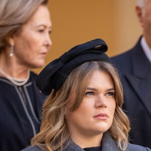 Camille Gottlieb - La famille princière monégasque dans la cour d'honneur du palais lors de la la fête nationale à Monaco, le 19 novembre 2023. La famille princière monégasque assiste à la prise d'armes, puis à la cérémonie de remise des médailles et à un défilé militaire sur la place du palais princier. © Olivier Huitel / Pool Monaco / Bestimage