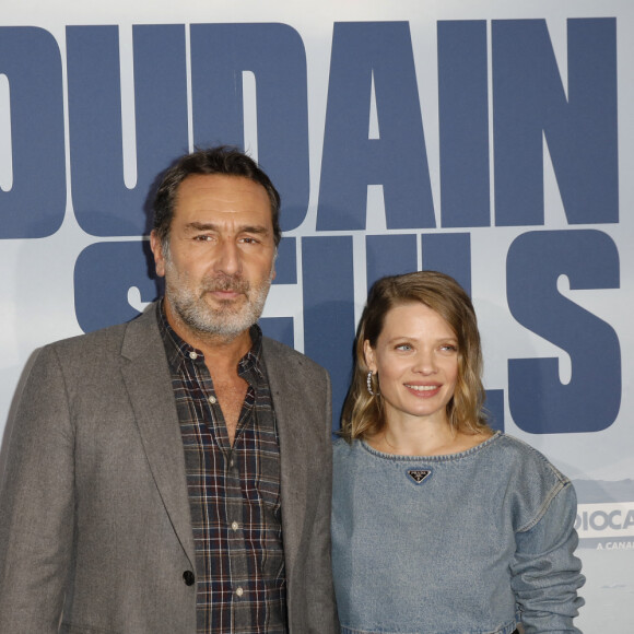 Gilles Lellouche, Mélanie Thierry (enceinte de son 3ème enfant) - Avant-première du film "Soudain Seuls" à l'UGC à Normandie à Paris le 4 décembre 2023. © Marc Ausset-Lacroix/Bestimage