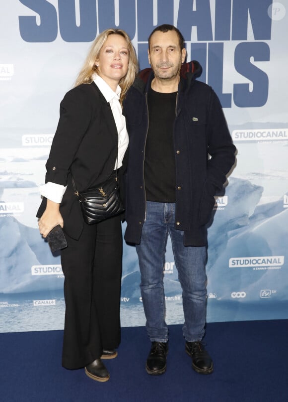 Caroline Faindt et son compagon Zinedine Soualem - Avant-première du film "Soudain Seuls" à l'UGC à Normandie à Paris le 4 décembre 2023. © Marc Ausset-Lacroix/Bestimage