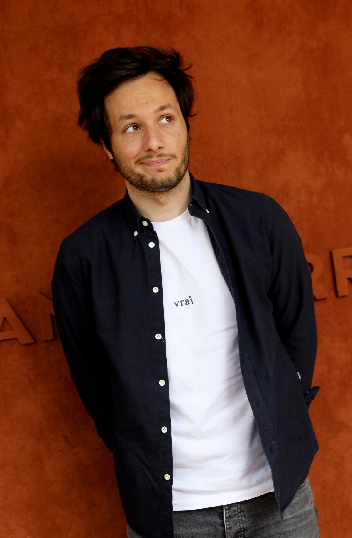 Photo Le Chanteur Vianney Vianney Bureau Au Village Jour Lors Des Internationaux De