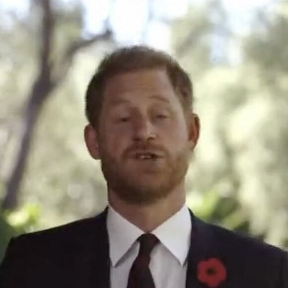 C'est tout simplement parce qu'il craint pour leur sécurité.
Le prince Harry à New York.