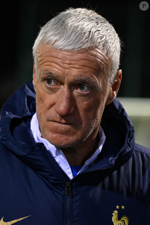 Didier Deschamps marqué par un évènement
 
Didier Deschamps (entraineur et sélectionneur de l'équipe de France) - L'équipe de France en entrainement au Centre National du Football (CNF) de Clairefontaine-en-Yvelines, France, dans le cadre de la préparation de l'équipe pour les prochains matchs de qualification du tournoi de football de l'UEFA Euro. © Federico Pestellini/Panoramic/Bestimage