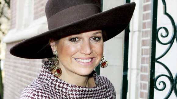 Maxima des Pays-Bas : Est-ce une tenue pour s'adonner aux danses des Tropiques ?