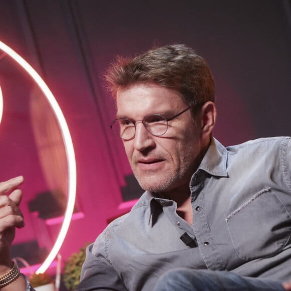 Des règles que la directrice de castings chez Endemol a acceptées. Et tout s'est parfaitement déroulé à en croire le fils de Jean-Pierre Castaldi.
Exclusif - Benjamin Castaldi en interview pour Purepeople à Paris. Le 17 novembre 2023 © Jack Tribeca / Bestimage