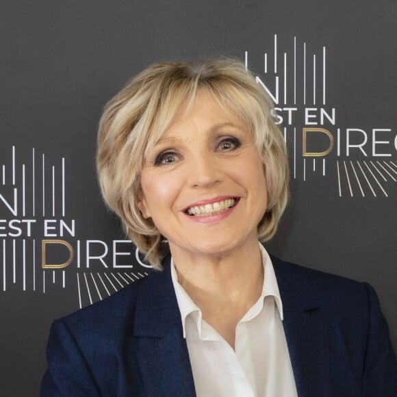 L'ancienne speakerine s'est confié à ce sujet lors de l'émission 50' inside samedi 16 décembre 2023
Exclusif - Evelyne Dhéliat - Backstage de l'émission On Est En Direct (OEED) présentée par L.Ruquier à Paris le 25 février 2022. L'émission sera diffusée le samedi 26 février 2022- © Jack Tribeca / Bestimage 