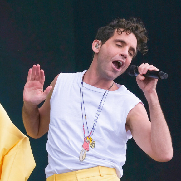 L'auteur-compositeur-interprète Mika sur scène pour le festival de l'île de Wight 2023, à NewPort, Royaume Uni, le 18 juin 2023. © Dawn Fletcher-Park/SOPA Images/Zuma Press/Bestimage 