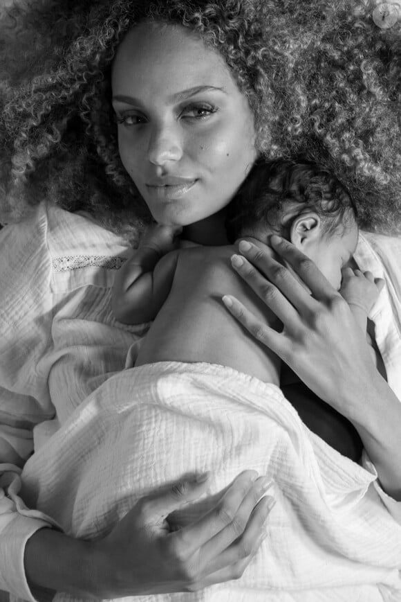 Exclusif - Rendez-vous avec Alicia Aylies (Miss France 2017) qui pose avec sa fille Tamalia en Guyane le 17 mai 2023. © Maïmouna Labery-Torvic/Bestimage