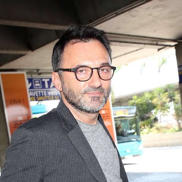 Frédéric Lopez arrive à l'aéroport de Nice pour le 69ème Festival International du film de Cannes le 17 mai 2016.