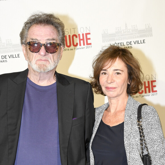 Eddy Mitchell et sa femme Muriel Bailleul - Vernissage presse de l'exposition "Coluche" à l'Hôtel de Ville de Paris le 5 octobre 2016. © Pierre Perusseau/Bestimage