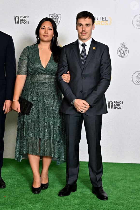 Louis et sa femme Marie Ducruet au photocall de la soirée des Sportel Awards 2023 au Grimaldi Forum à Monaco, le 23 octobre 2023.  © Bruno Bebert/Bestimage 