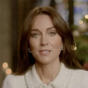 Un voyage inédit qui permettra à la princesse de montrer que son italien est très bon.
Kate Middleton - Together at Christmas Carol, 8 décembre 2023.