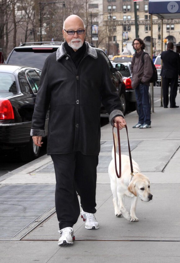 René Angélil a-t-il fait de la promenade de son chien son activité préférée ?