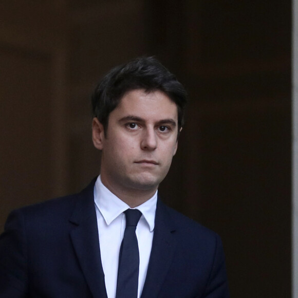 Gabriel Attal à la sortie du conseil des ministres du palais présidentiel de l'Elysée à Paris, France, le 12 décembre 2023. © Stéphane Lemouton/Bestimage 