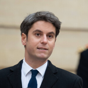 Passation de pouvoirs entre l'ancienne Première ministre et le nouveau Premier ministre Gabriel Attal à l'hôtel de Matignon, à Paris, France, le 9 janvier 2024. © Jacques Witt/Pool/Bestimage 