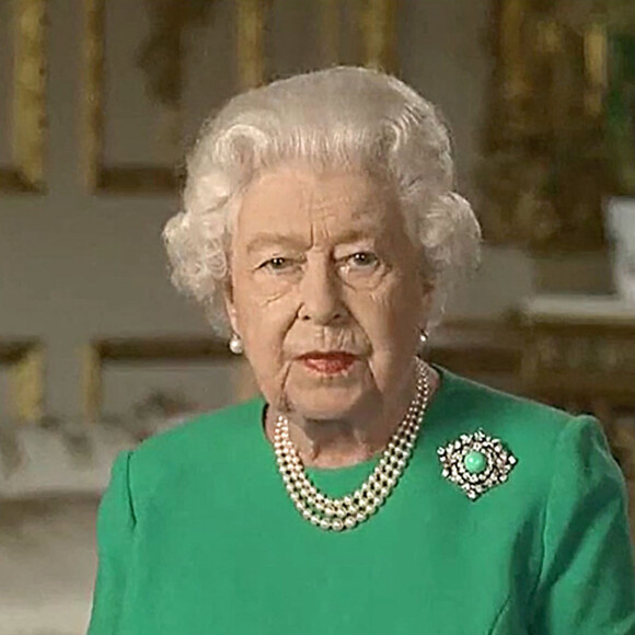Intervention télévisée de la reine Elizabeth II d'Angleterre à propos de l'épidémie de coronavirus (COVID-19) aux habitants du Royaume Uni et du Commonwealth le 5 avril 2020. © Cyril Moreau / Bestimage