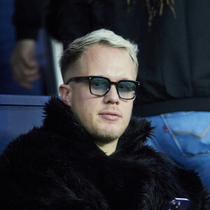 Guillaume Genton - People en tribune lors du match de football en ligue 1 Uber Eats PSG / Strasbourg (2 - 1) au Parc des Princes à Paris le 28 décembre 2022.