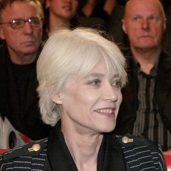 En France, à Paris au Zénith, Françoise Hardy et son fils Thomas Dutronc