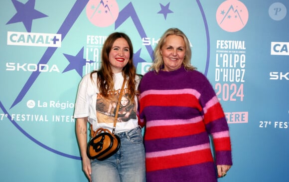 Valérie Damidot et sa fille Roxane - 27ème Festival International du Film de Comédie de l'Alpe d'Huez le 17 janvier 2024. © Dominique Jacovides/Bestimage
