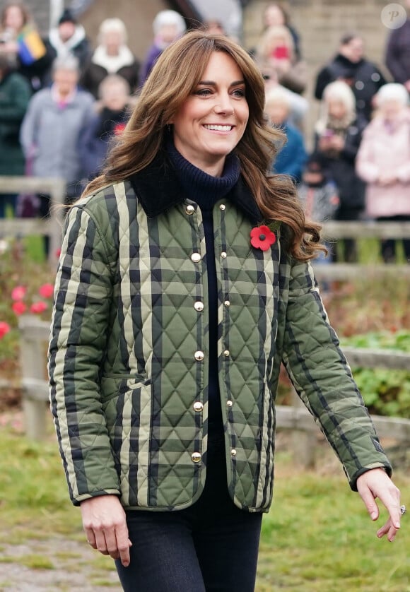 Kate Middleotn vit un début d'année délicat
Le prince William, prince de Galles, et Catherine (Kate) Middleton, princesse de Galles, visitent Outfit Moray, une organisation caritative primée à Moray (Ecosse).
