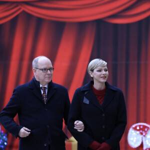 La famille princière de Monaco lors de la remise de cadeaux de Noël au palais princier le 20 décembre 2023. © Claudia Albuquerque / Bestimage