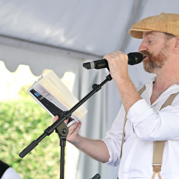 Mathias Malzieu au festival du Livre de Nice 2022 dans le Jardin Albert 1er à Nice, France, le 4 juin 2022. © Lionel Urman/Panoramic/Bestimage 