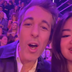 C'est ce qu'on peut voir sur les réseaux sociaux, notamment sur le compte Instagram d'une ancienne candidate éliminée en novembre dernier... il s'agit de Marie-Maud.
Michael Goldman et Marie-Maud à la demi-finale de la Star Academy. Le 27 janvier 2024.