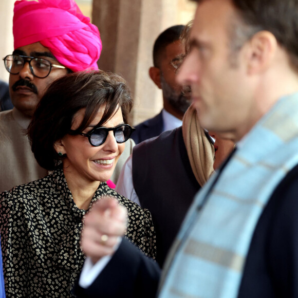 Rachida Dati, ministre française de la Culture - Le président de la République française E.Macron lors de la cérémonie d’accueil, sa rencontre avec des artistes et des artisans à l’occasion d’une journée des métiers d’art et d'échanges avec la jeunesse indienne au Fort d'Amber à Jaipur, dans le cadre de son voyage officiel en Inde, le 25 janvier 2024. Le chef de l'Etat est en Inde du 25 au 26 janvier 2024 pour participer en tant qu’invité d’honneur à la fête de la Constitution indienne, « Republic Day », le 26 janvier, à l’invitation du Premier ministre indien N.Modi. © Dominique Jacovides / Bestimage  The President of the French Republic E.Macron during the welcome ceremony, his meeting with artists and craftsmen on the occasion of a day of artistic crafts and exchanges with Indian youth at Amber Fort in Jaipur, as part of his official trip to India, on January 25, 2024. The Head of State is in India from January 25 to 26, 2024 to participate as guest of honor in the Indian Constitution Day , “Republic Day”, January 26, at the invitation of Indian Prime Minister N.Modi. 