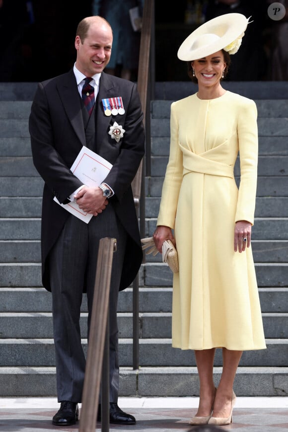 Et peu luxueuse. 
Le prince William, duc de Cambridge, et Catherine (Kate) Middleton, duchesse de Cambridge - Les membres de la famille royale et les invités lors de la messe célébrée à la cathédrale Saint-Paul de Londres, dans le cadre du jubilé de platine (70 ans de règne) de la reine Elisabeth II d'Angleterre. Londres, le 3 juin 2022. 