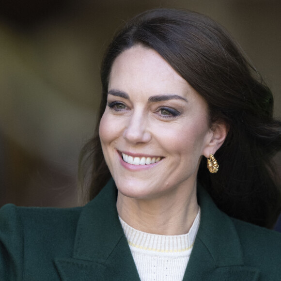 Catherine (Kate) Middleton, princesse de Galles, arrive au complexe de marché Kirkgate sur Vicar Lane à Leeds, West Yorkshire, Royaume Uni, le 31 janvier 2023, où elle rencontre des vendeurs et des membres du public pour le lancement de la campagne Shaping Us qui sensibilise à l'importance unique de la petite enfance. 