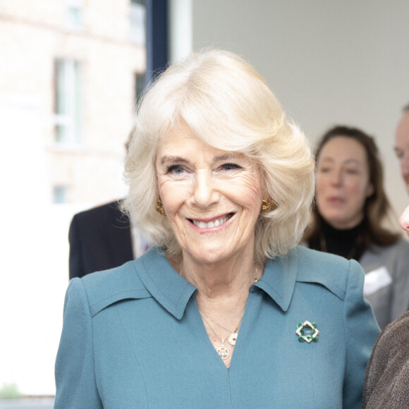 Camilla Parker Bowles, reine consort d'Angleterre, inaugure le centre de soutien aux personnes atteintes de cancer "Maggie's Royal Free" à l'hôpital Royal Free de Londres, le 31 janvier 2024. 