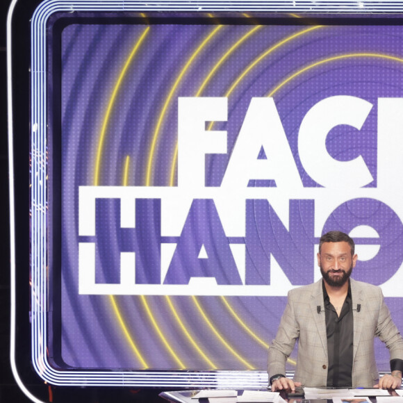 Exclusif - Cyril Hanouna sur le plateau de la nouvelle émission de C.Hanouna du week-end "Face à Hanouna" diffusée le 4 février à Paris, France, le 1er février 2024. © Jack Tribeca/Bestimage