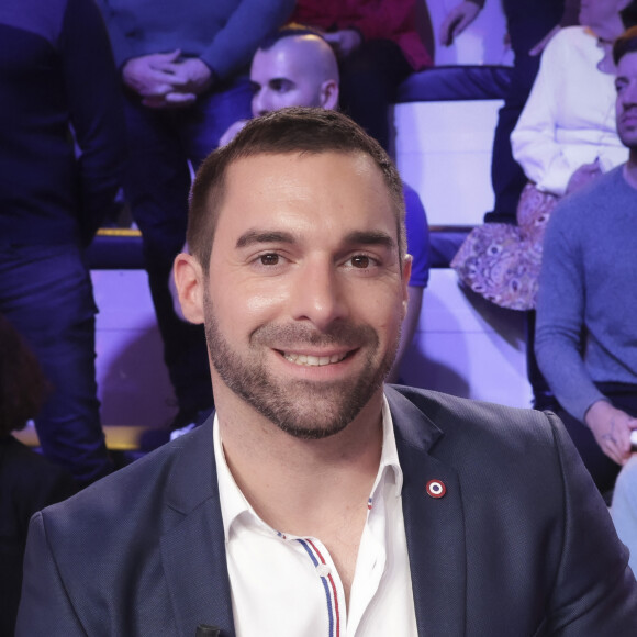 Exclusif - Julien Odoul sur le plateau de la nouvelle émission de C.Hanouna du week-end "Face à Hanouna" diffusée le 4 février à Paris, France, le 1er février 2024. © Jack Tribeca/Bestimage