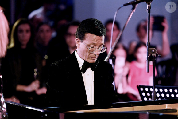 Omar Harfouch lors du concert unique de O.Harfouch et son orchestre pour la paix à l'Institut du Monde Arabe à Paris le 3 février 2024. © Rachid Bellak / Bestimage 
