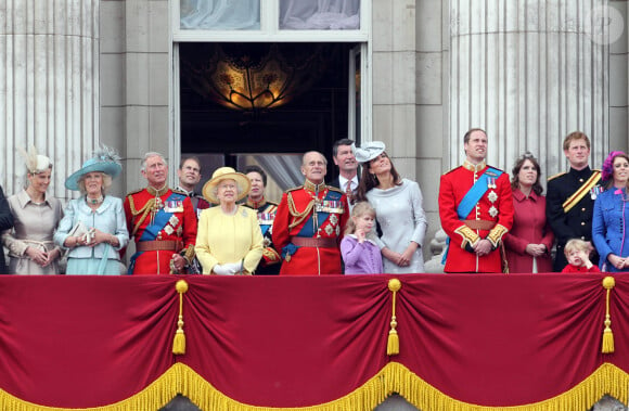 Cérémonie "Trooping the Colour" en 2012 à Londres avec la famille royale