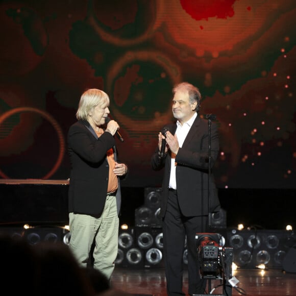 Renaud, Raphaël Mezrahi, Vianney lors de la 10ème nuit de la déprime aux Folies Bergère à Paris le 5 février 2024. © Jack Tribeca / Bestimage