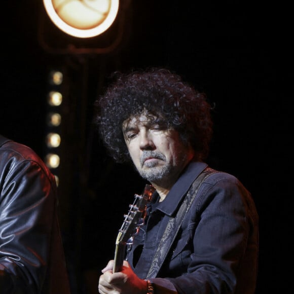 Thomas Dutronc, Yarol Poupaud, Fred Chapelier lors de la 10ème nuit de la déprime aux Folies Bergère à Paris le 5 février 2024. © Jack Tribeca / Bestimage