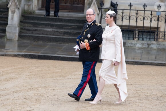 Avalon - Les invités à la cérémonie de couronnement du roi d'Angleterre à l'abbaye de Westminster de Londres Le prince Albert II et la princesse Charlène de Monaco - Les invités arrivent à la cérémonie de couronnement du roi d'Angleterre à l'abbaye de Westminster de Londres, Royaume Uni, le 6 mai 2023. 