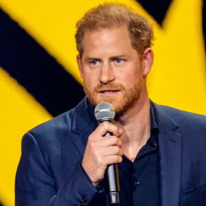 Avant son départ de Londres ce mercredi.
Le prince Harry Duc de Sussex lors de la cérémonie de clôture des Invictus Games 2023 à Dusseldorf le 16 septembre 2023 Pictured: Prince Harry