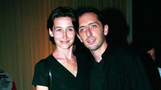 Gad Elmaleh et Anne Brochet : Leur fils Noé en couple avec une belle chroniqueuse, belle-maman valide !
