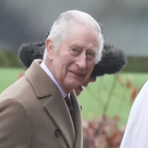 Charles III a fait sa première véritable apparition en public depuis l'annonce du cancer.
Charles III et la reine Camilla arrivent à la messe de St Mary Magdalene Church à Sandringham, dans le Norfolk. @ PA Wire/ABACAPRESS.COM