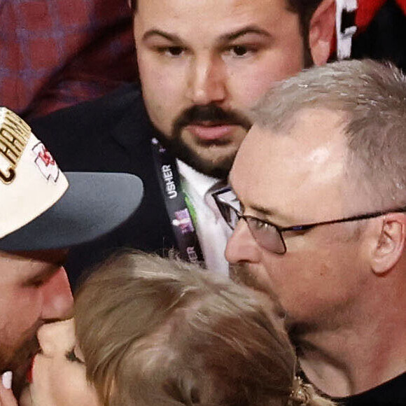 Taylor Swift et Travis Kelce au Super Bowl.(Credit Image: © Charles Baus/Cal Sport Media)