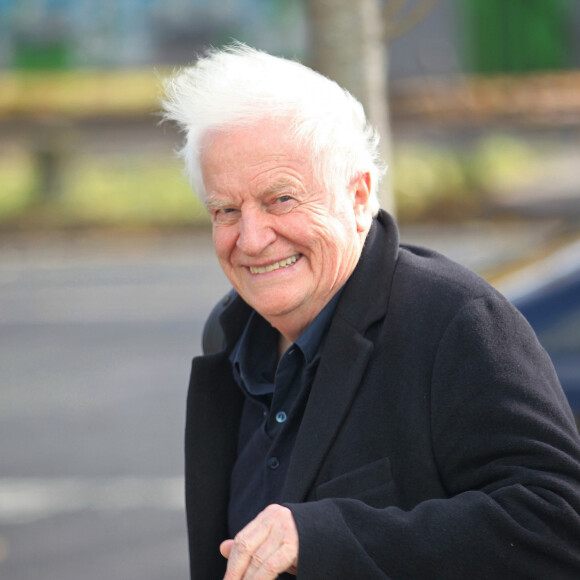 Un cadre paradisiaque !
André Dussollier à la sortie de l'émission "La Bande originale" sur France Inter à la Maison de la Radio et de la Musique à Paris, France, le 22 novembre 2022. © Jonathan Rebboah